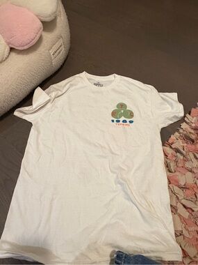 Ripple White Short Sleeve Tennis Graphic Tee